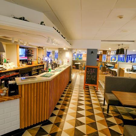 沃灵顿假日旅馆酒店 外观 照片