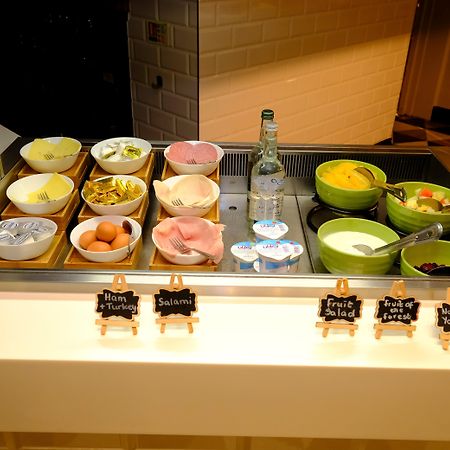 沃灵顿假日旅馆酒店 外观 照片